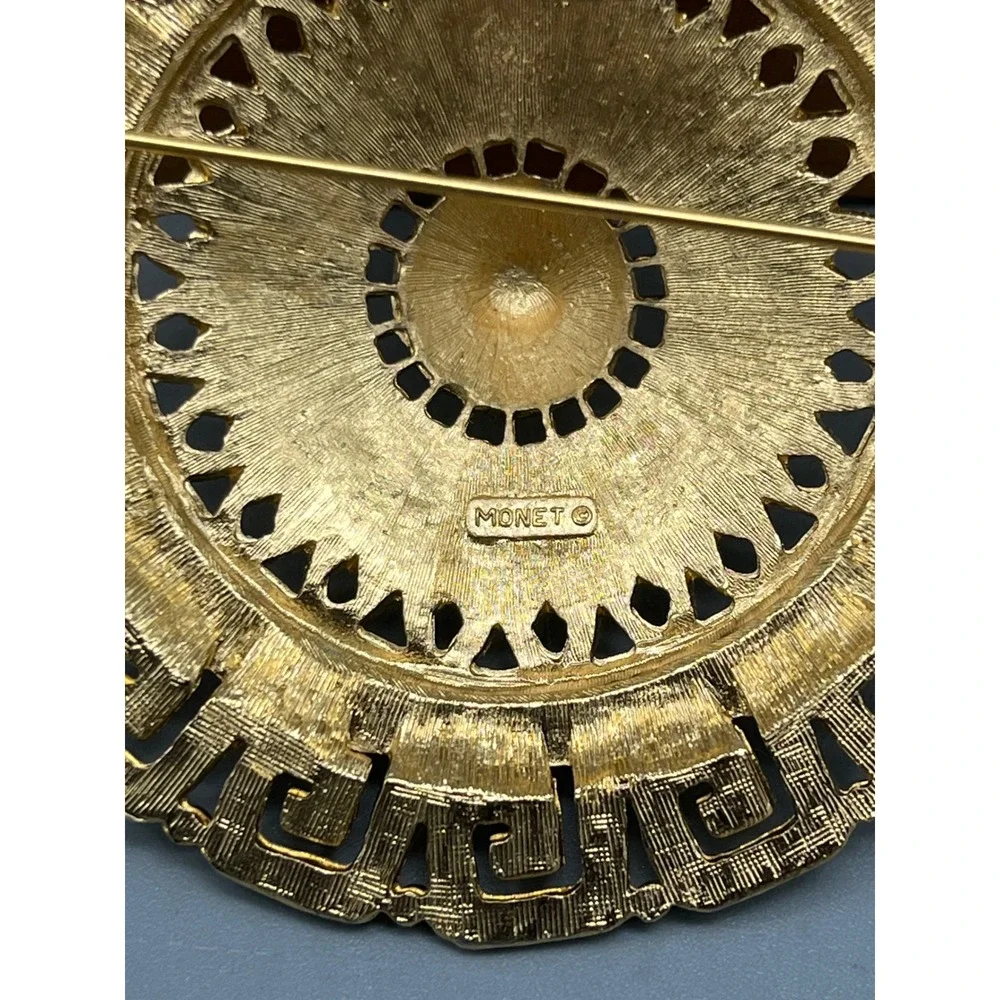 Vtg 60's/70s Signed Monet Etruscan‎ Greek large Medallion Brooch Book Piece